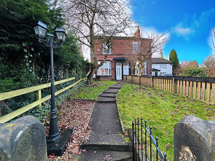 3 Bedroom Semi Detached House To Rent In Bridge Street, Warrington, WA3