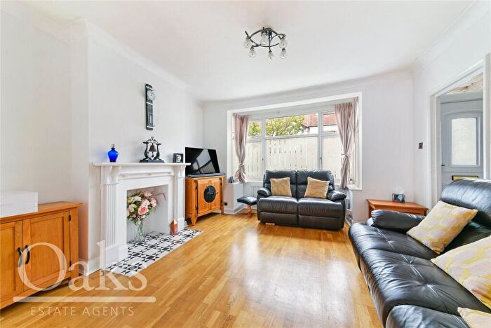 2 Bedroom End Of Terrace House For Sale In Meadvale Road, Addiscombe, CR0
