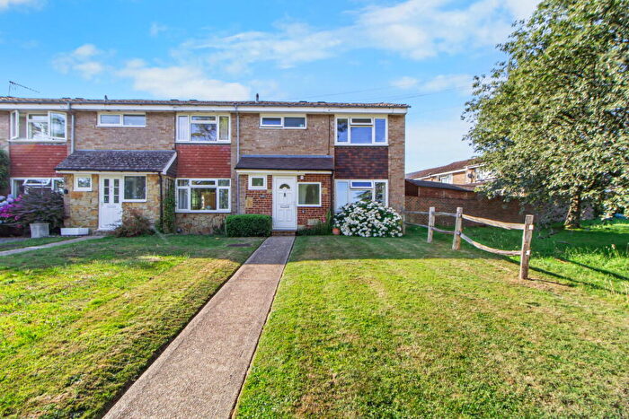 3 Bedroom End Of Terrace House For Sale In Holtye Road, East Grinstead, RH19