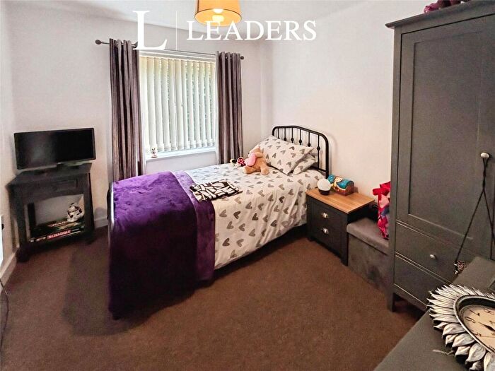 2 Bedroom Apartment For Sale In Woodsome Park, Woolton, Liverpool, L25