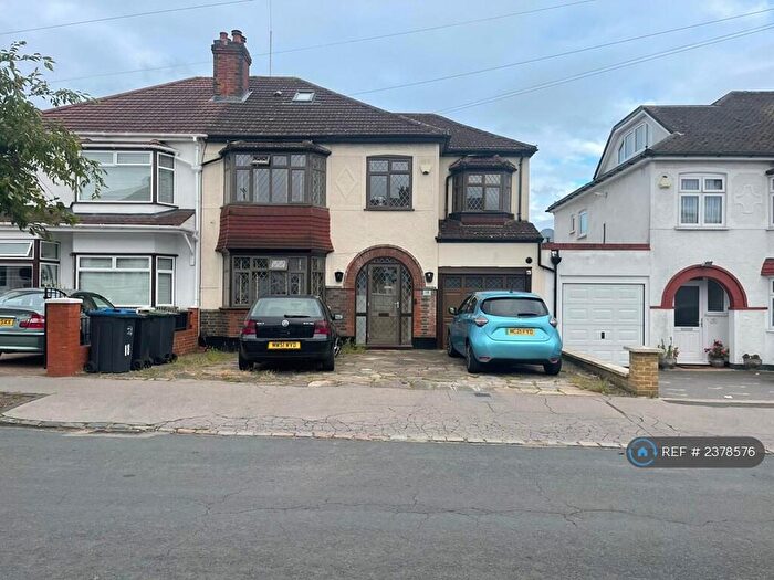 6 Bedroom Semi-Detached House To Rent In Georgia Road, Thornton Heath, CR7