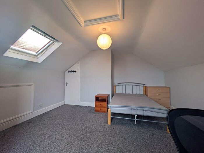 4 Bedroom Detached House To Rent In Highfield Road, Nottingham, NG7