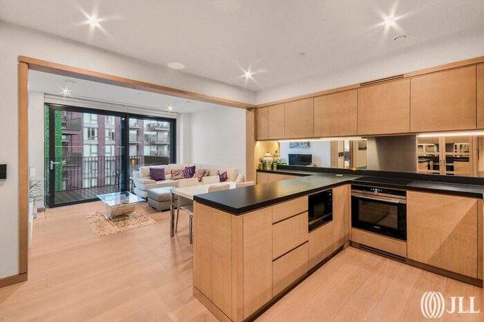 1 Bedroom Apartment To Rent In Embassy Gardens, London, SW11