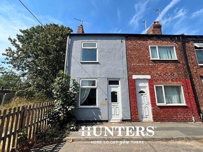 2 Bedroom Terraced House To Rent In New Street, Castleford, WF10
