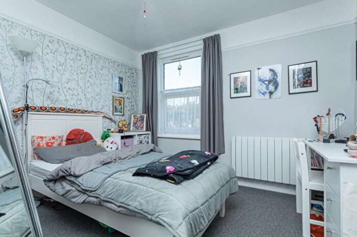 3 Bedroom Terraced House For Sale In Beatrice Road, Margate, CT9 - Photo 12