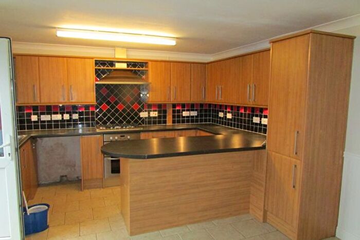 3 Bedroom Terraced House For Sale In Brudenell, Peterborough, PE2