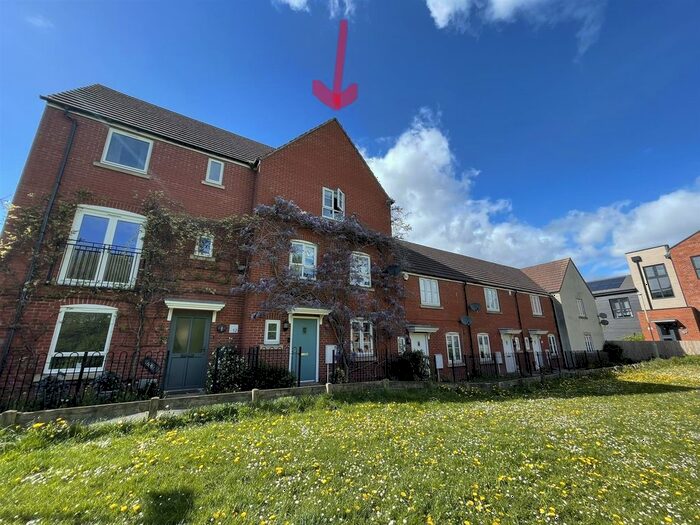 4 Bedroom Property To Rent In Maritime Court, Hempsted, Gloucester, GL2