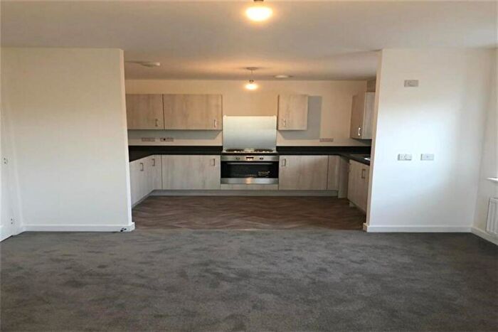 2 Bedroom Flat To Rent In Torrance Way, EH17