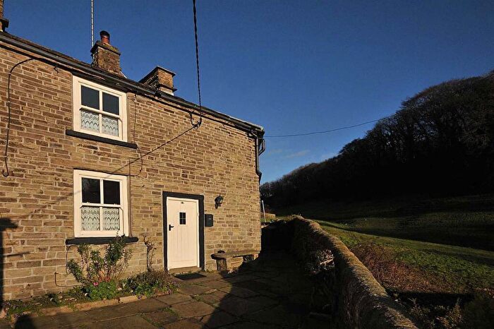 1 Bedroom Terraced House To Rent In Oak Lane, Kerridge, Macclesfield, SK10