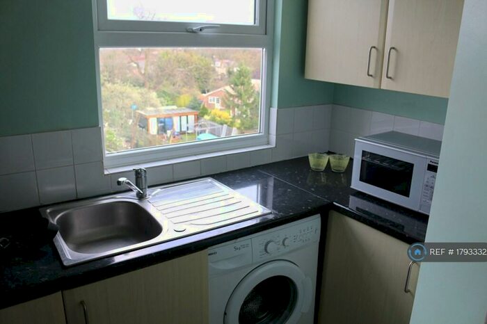 1 Bedroom Flat To Rent In New Barnet, Barnet, EN4