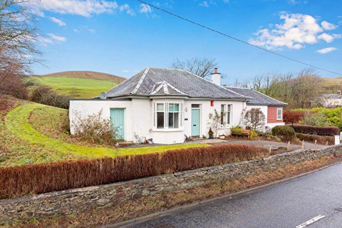 3 Bedroom Cottage For Sale In Elmbank, Carlops, EH26