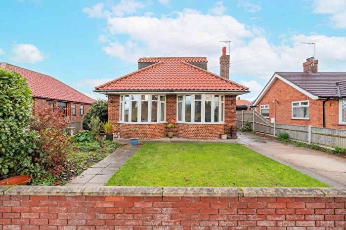 4 Bedroom Chalet For Sale In Gournay Avenue, Gorleston, NR31