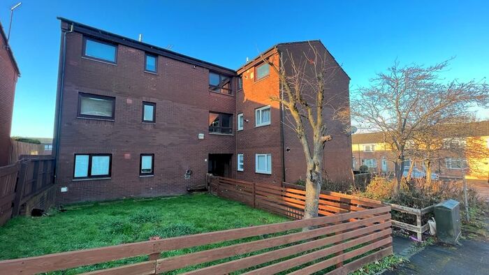 1 Bedroom Flat To Rent In Dalveen Street, Shettleston, Glasgow, G32