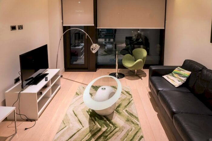 1 Bedroom Flat To Rent In Roman House, Wood Street, London, EC2Y