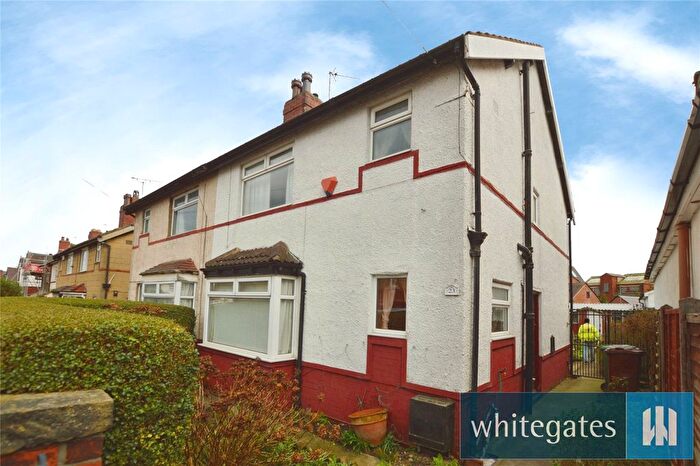 3 Bedroom Semi-Detached House For Sale In Halliday Drive, Leeds, West Yorkshire, LS12