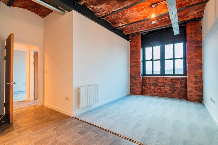 2 Bedroom Flat To Rent In Water Street, Stockport, SK1