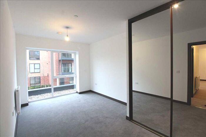 2 Bedroom Apartment To Rent In Westcliff On Sea, SS0