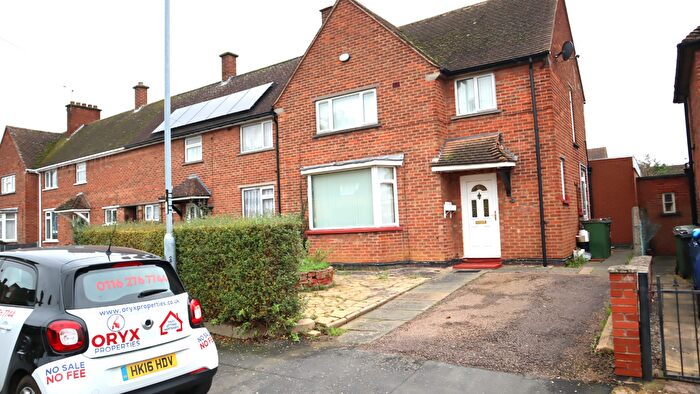 4 Bedroom Semi-Detached House To Rent In Davenport Avenue, Oadby, LE2