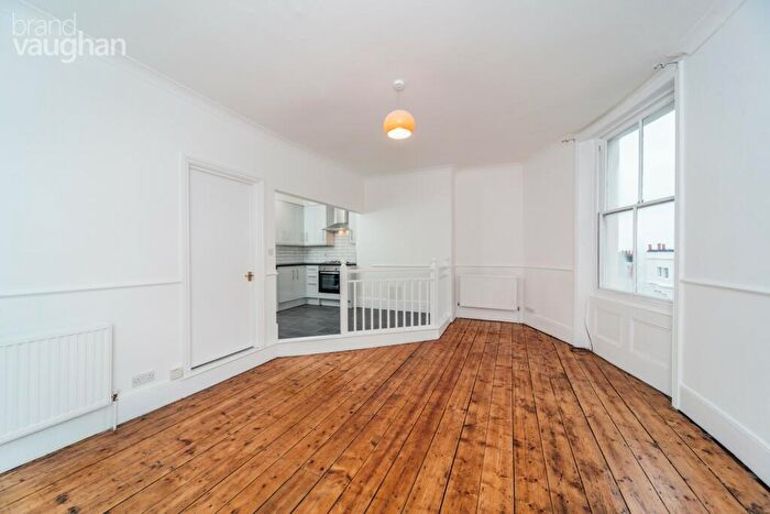 1 Bedroom Flat To Rent In Brunswick Road, Hove, East Sussex, BN3
