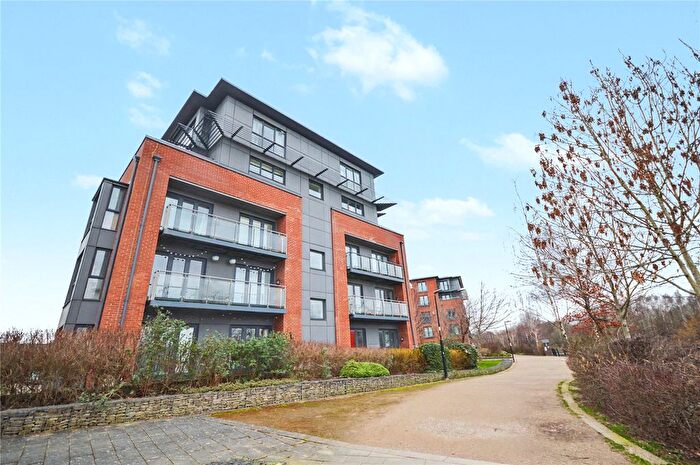 2 Bedroom Flat For Sale In Knostrop Quay, Hunslet, Leeds, West Yorkshire, LS10