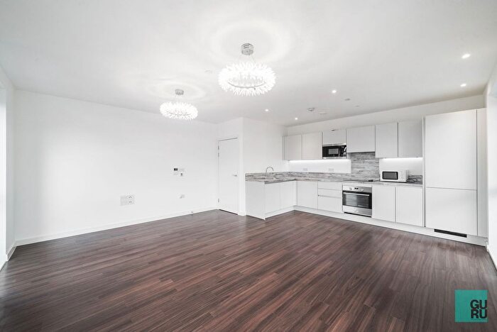 3 Bedroom Flat To Rent In Olympic Way, London, HA9