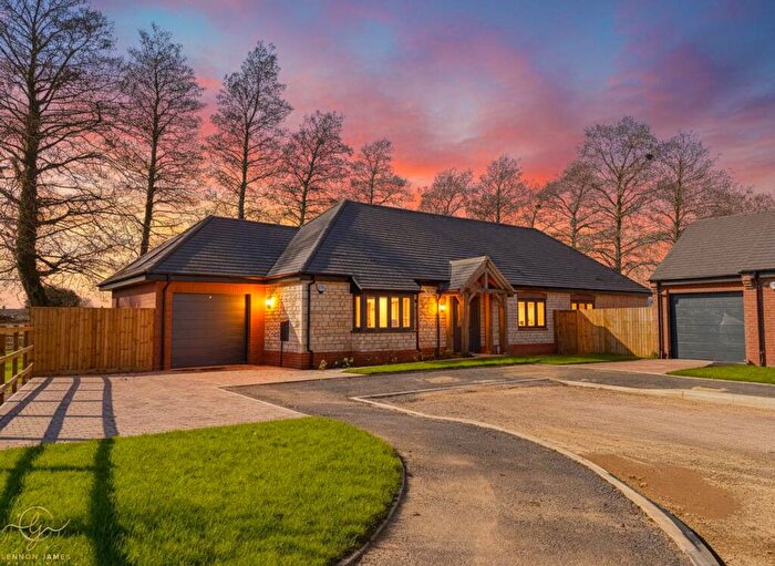 4 Bedroom Detached Bungalow For Sale In Poplar Gardens, Whittlesey, PE7