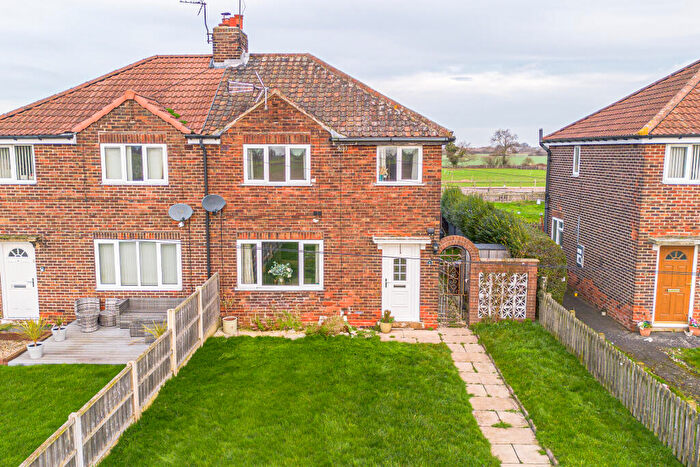 3 Bedroom Semi-Detached House For Sale In Highgate, Balne, North Yorkshire, DN14