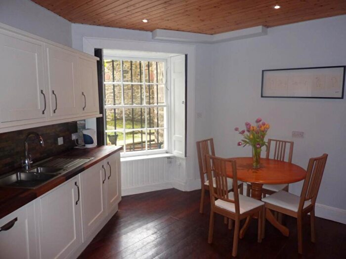 1 Bedroom Flat To Rent In Windsor Street, Edinburgh, EH7