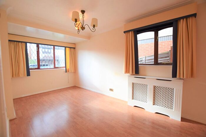 4 Bedroom Detached House For Sale In Carrick Drive, Ilford, IG6