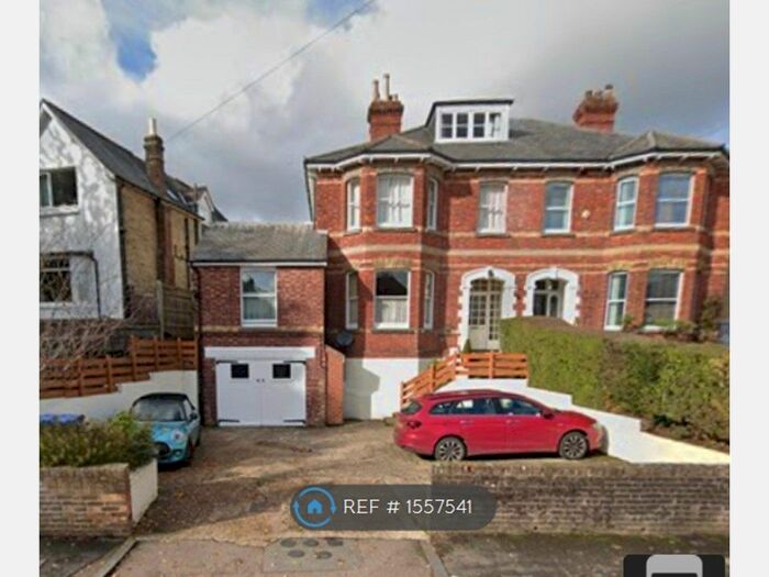 1 Bedroom Flat To Rent In Woodbury Park Rd, Tunbridge Wells, TN4