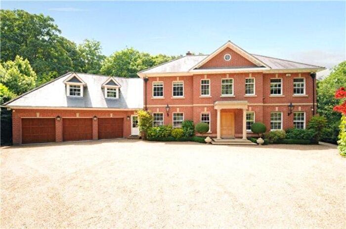 5 Bedroom Detached House To Rent In Albany Close, Esher, KT10