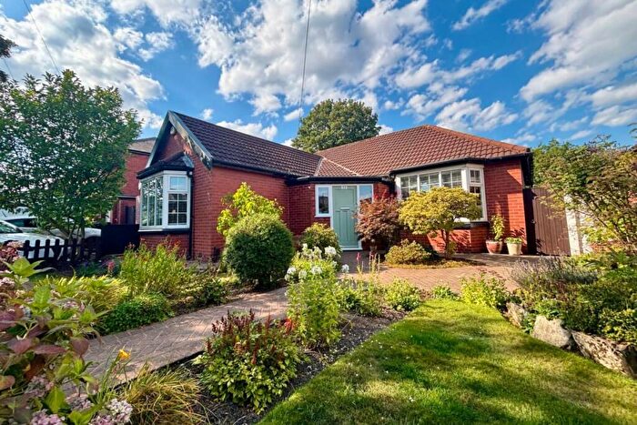 2 Bedroom Detached Bungalow For Sale In Plodder Lane, Bolton, BL4