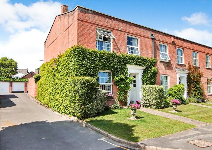 3 Bedroom End Of Terrace House For Sale In Wykeham Place, Lymington, Hampshire, SO41