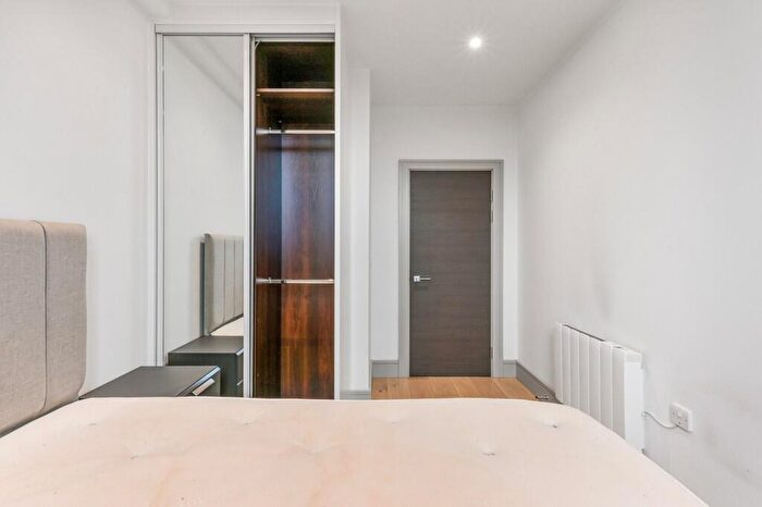 1 Bedroom Flat To Rent In Imperial Drive, Harrow, Middlesex, HA2