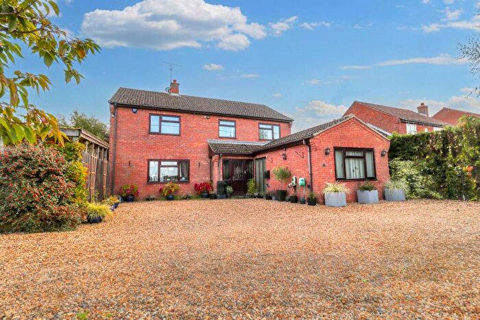 4 Bedroom Detached House For Sale In Smeeth Road, Marshland St. James, Wisbech, Norfolk, PE14
