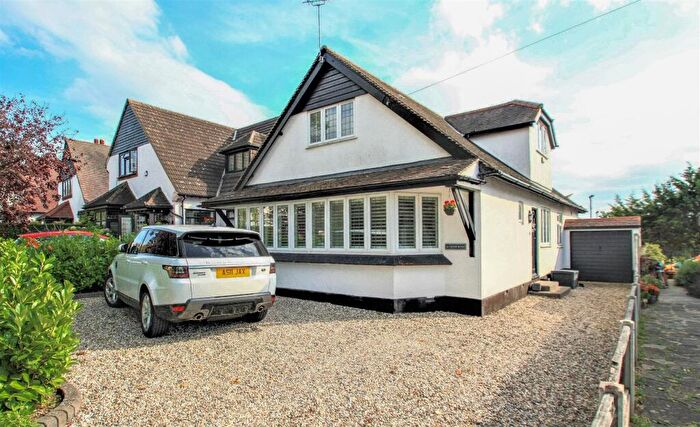 6 Bedroom Detached Bungalow To Rent In Crosby Road, Westcliff-On-Sea, SS0