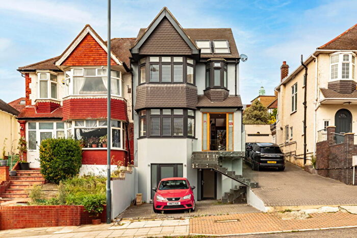 3 Bedroom End Of Terrace House For Sale In Dollis Hill Lane, London, NW2