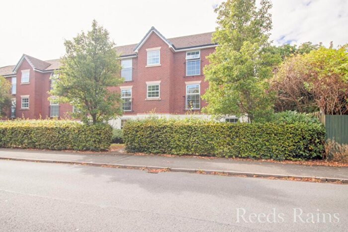 2 Bedroom Apartment For Sale In Naylor Road, Ellesmere Port, Cheshire, CH66