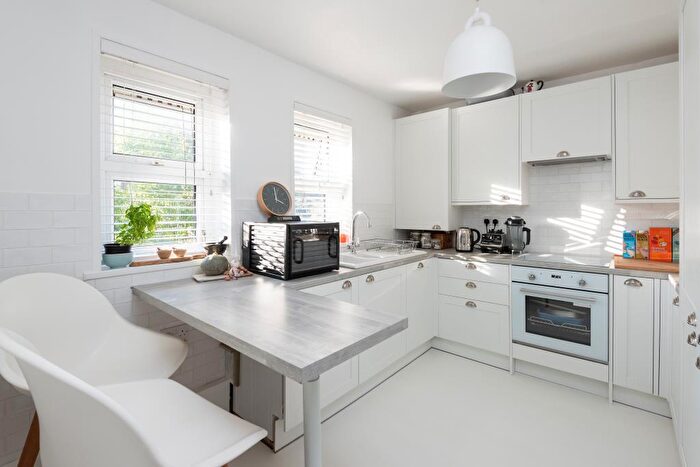 2 Bedroom Flat To Rent In Bates Road, Brighton, BN1