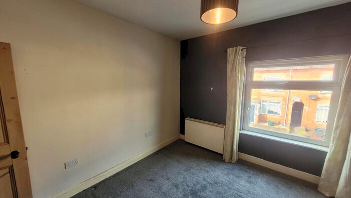 1 Bedroom Flat To Rent In Oxford Street, Coalville, LE67