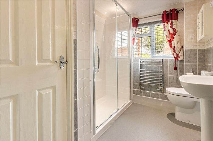 2 Bedroom Bungalow For Sale In Southlands Drive, Morton, DN21