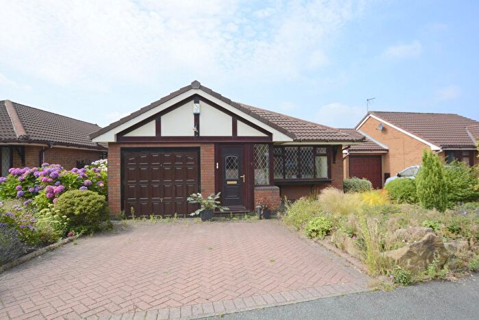 2 Bedroom Bungalow For Sale In Pentland Way, Hyde, SK14