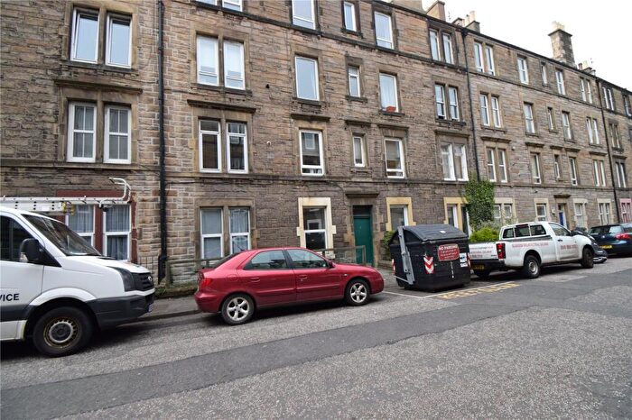 2 Bedroom Flat To Rent In Dalgety Avenue, Meadowbank, Edinburgh, EH7