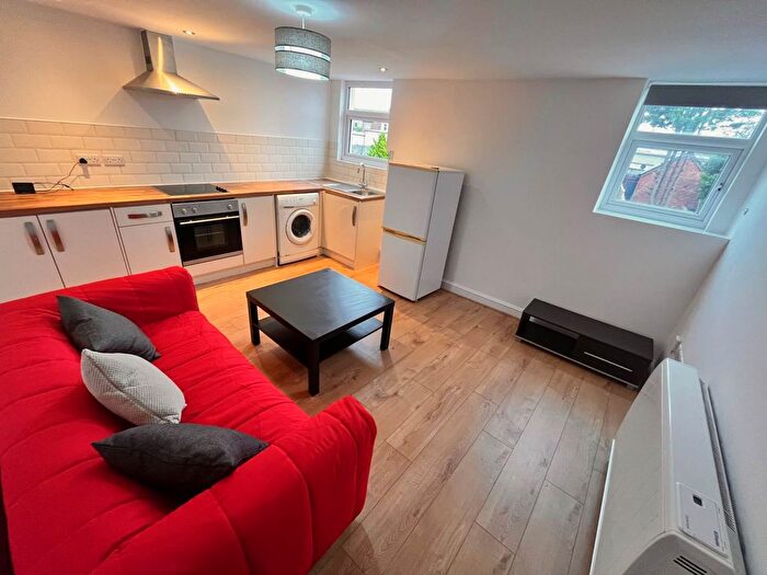 1 Bedroom Flat To Rent In Newport Rd, Cardiff, CF24