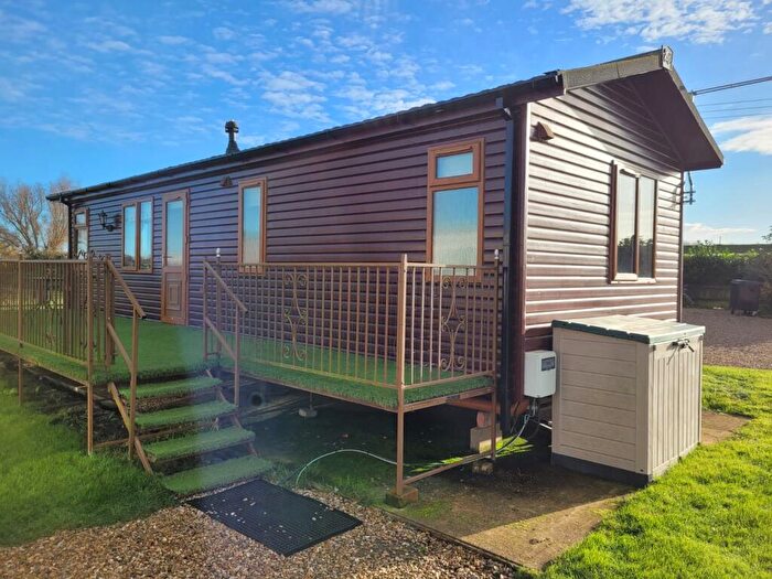 2 Bedroom Lodge To Rent In Acorn Holiday Park, Bedford Bank, Welney, Wisbech, PE14