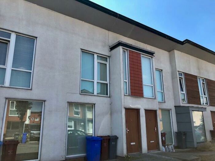 1 Bedroom Terraced House To Rent In Bell Crescent, Manchester, M11