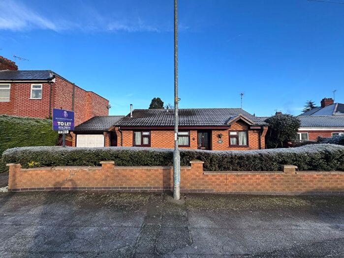 2 Bedroom Detached Bungalow To Rent In Turnbull Drive, Leicester, LE3