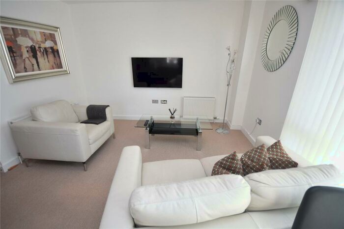2 Bedroom Apartment To Rent In Oakhill Grange, Jura House, West End, Aberdeen, AB15