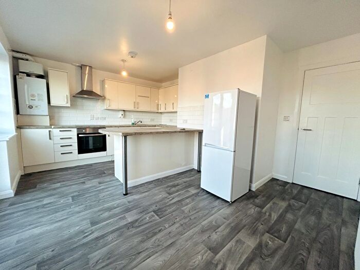 2 Bedroom Flat To Rent In Lady Margaret Road, Southall, UB1