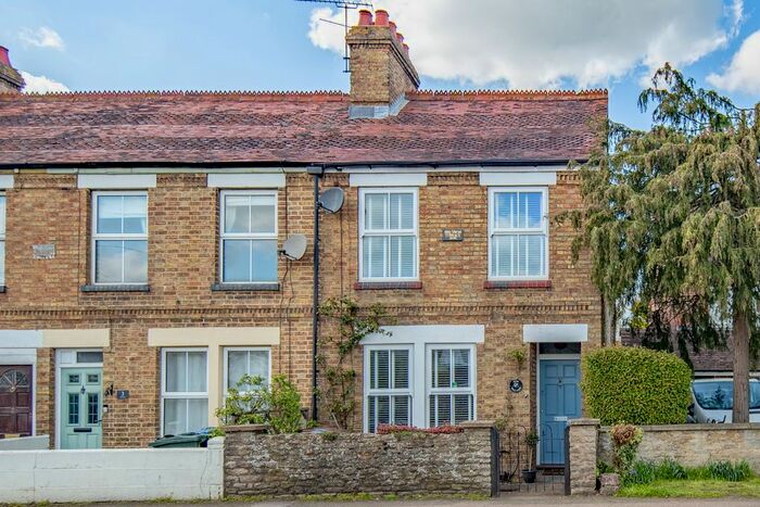 3 Bedroom Semi-Detached House To Rent In Buckingham Road, Bicester, OX26